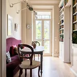 Boutique Apartment With Private Rooms And Garden Oasis