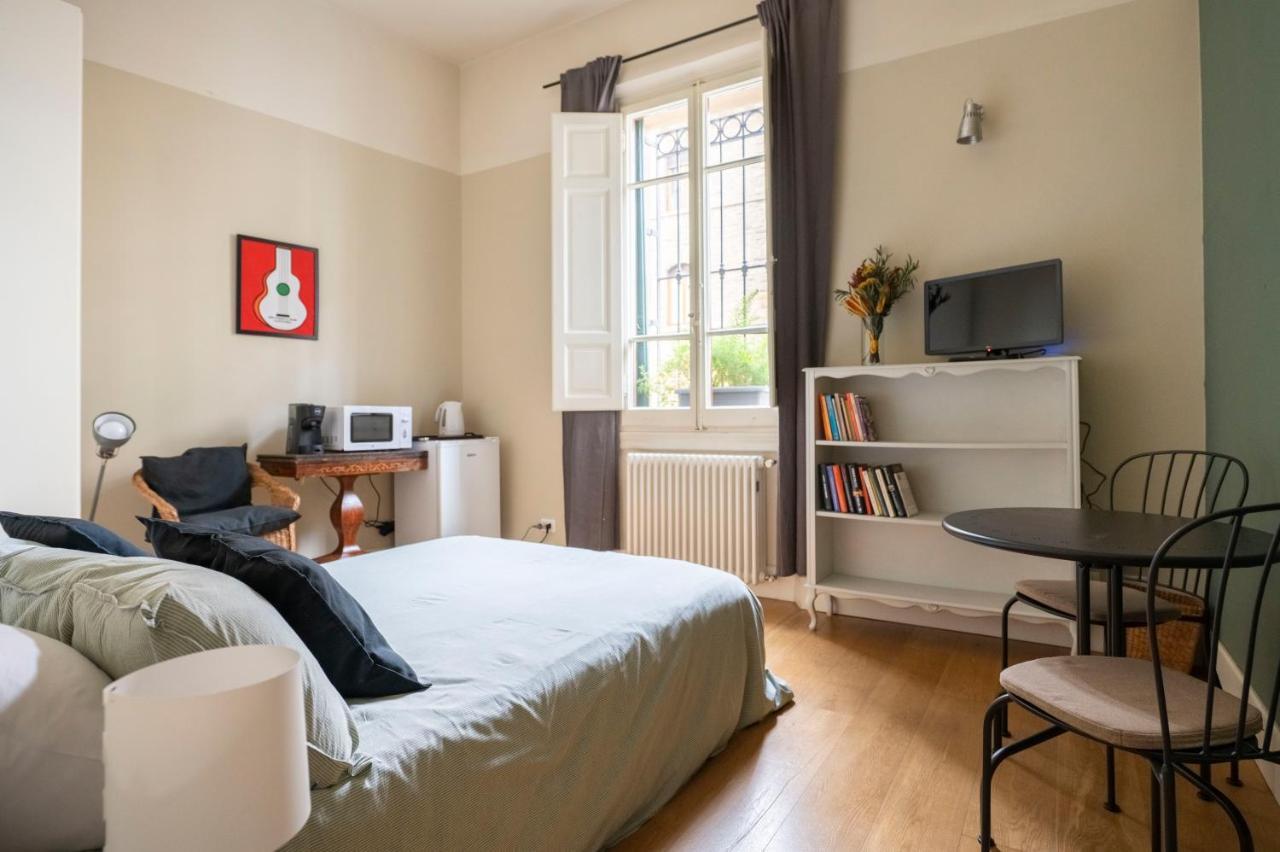 Boutique With Private And Garden Oasis * Florencia